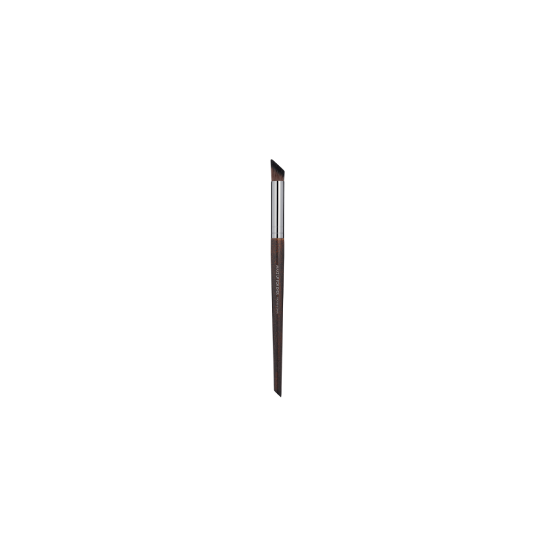 ANGLED EYE SHADER BRUSH #234